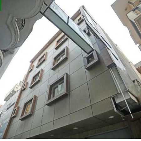 Wowstops-Clark Near Delhi Airport Hotel Nueva Delhi Exterior foto